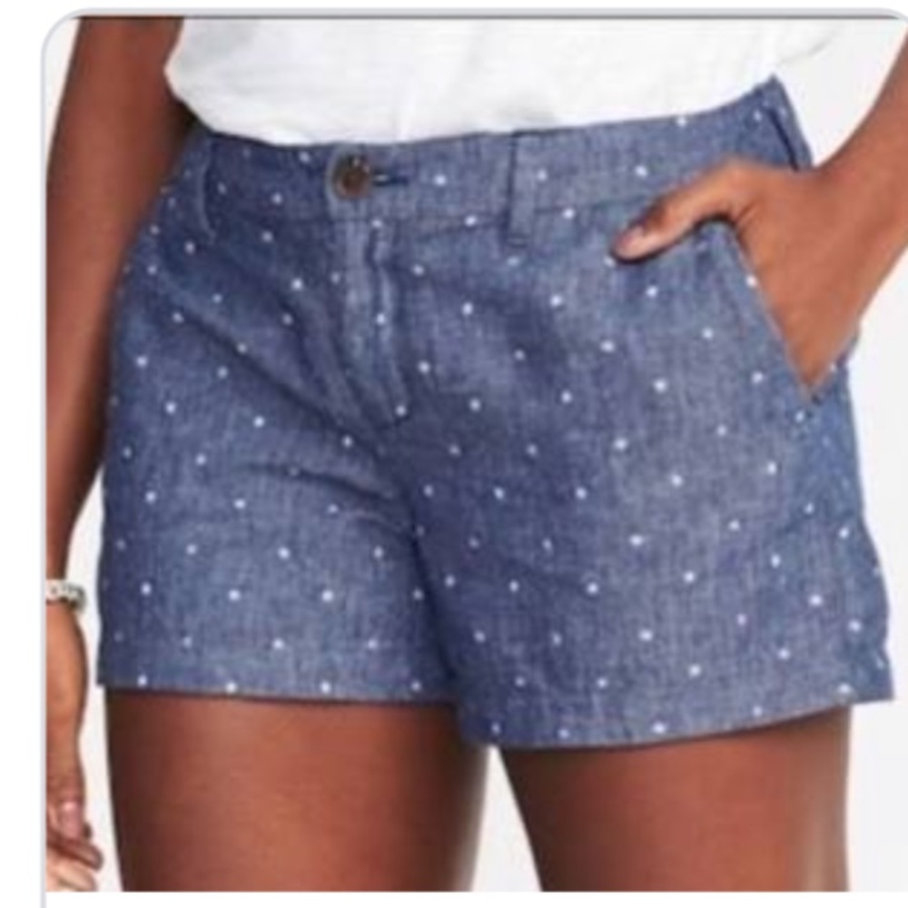 Old Navy mid-rise everyday shorts polka dots